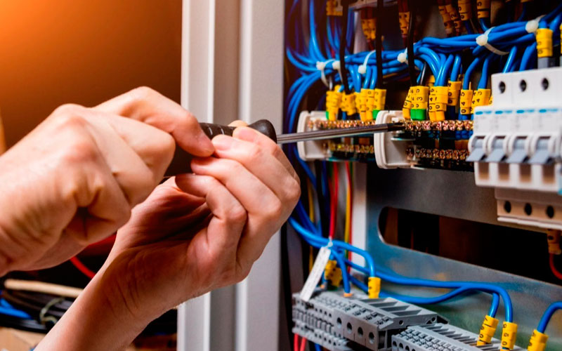 Electrician For Commercial